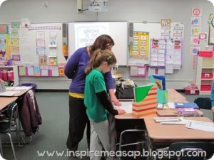 Student led conferences TRANSFORMED my teaching. Read this blog post to learn the benefits of implementing student-led conferences with your primary aged students! - by Inspire Me ASAP